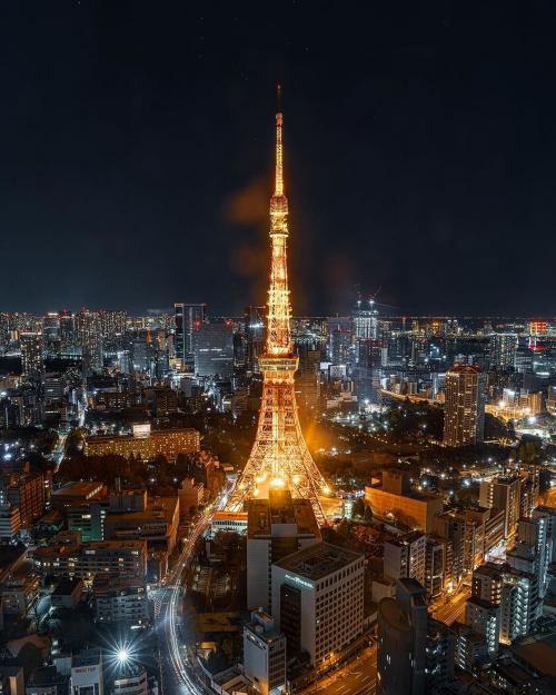 Menara Tokyo, Jepang
